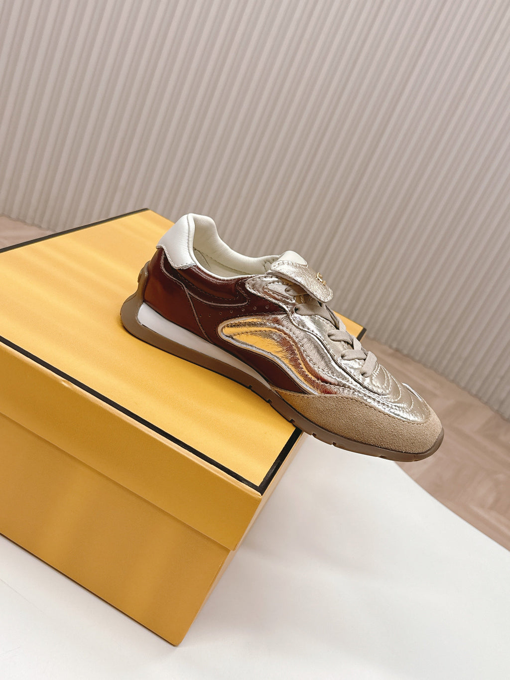 FENDI 25S CORTEZ RETRO SNEAKERS IN SOFT GOLD MIX BROWN LAMBSKIN