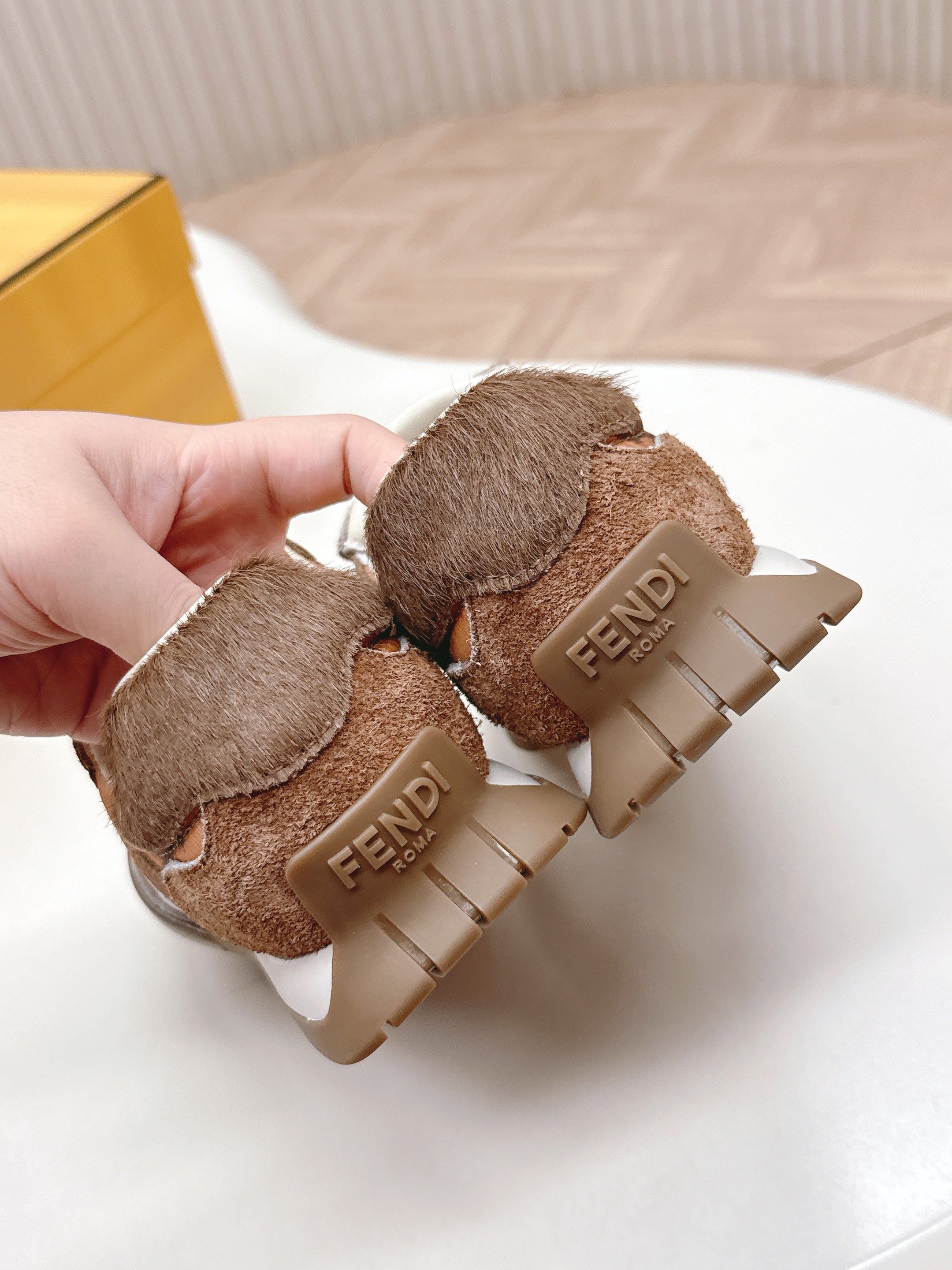 FENDI 25S CORTEZ RETRO SNEAKERS IN BROWN SUEDE AND FABRIC
