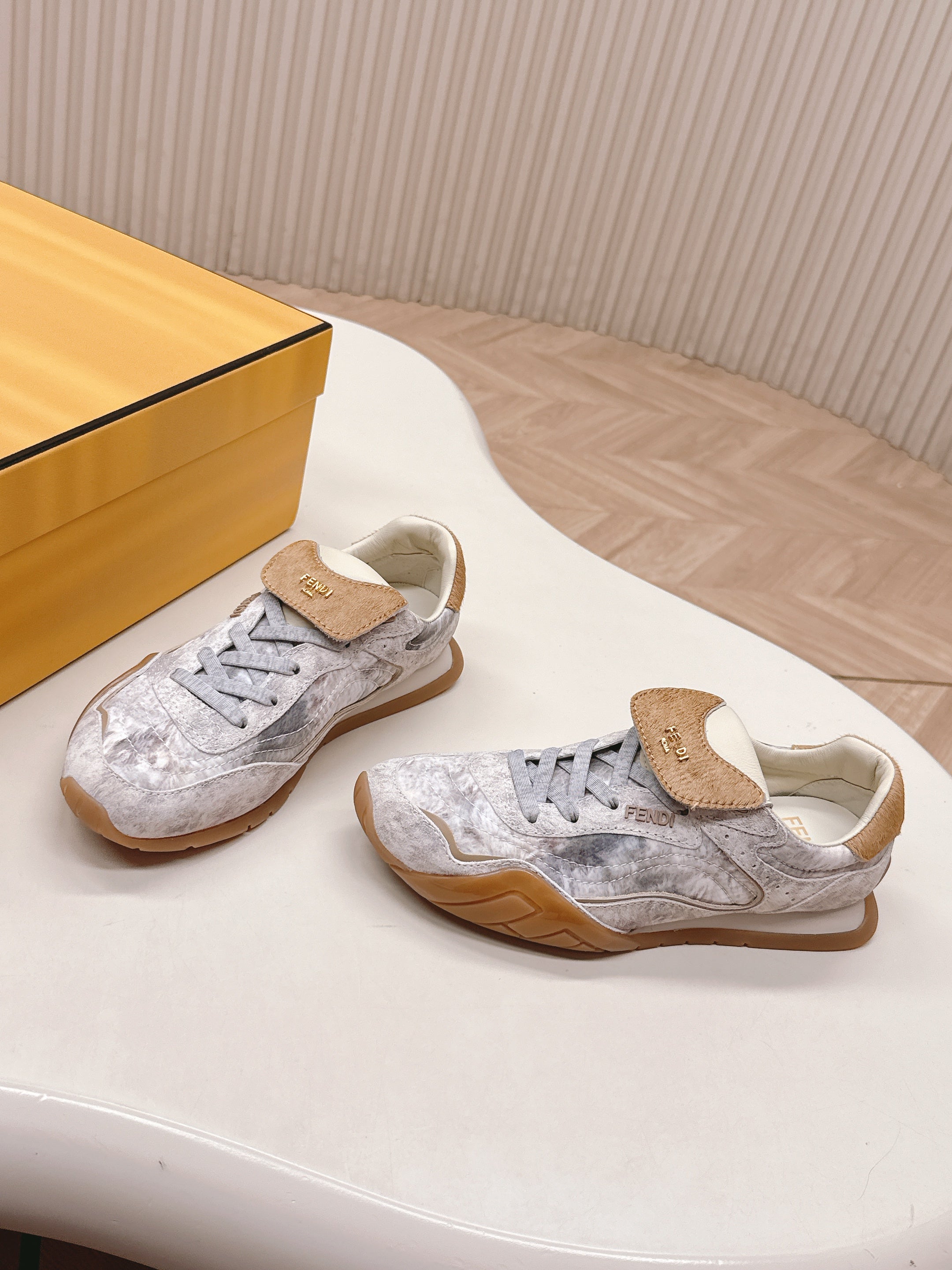 FENDI 25S CORTEZ RETRO SNEAKERS IN BEIGE WHITE SUEDE AND FABRIC