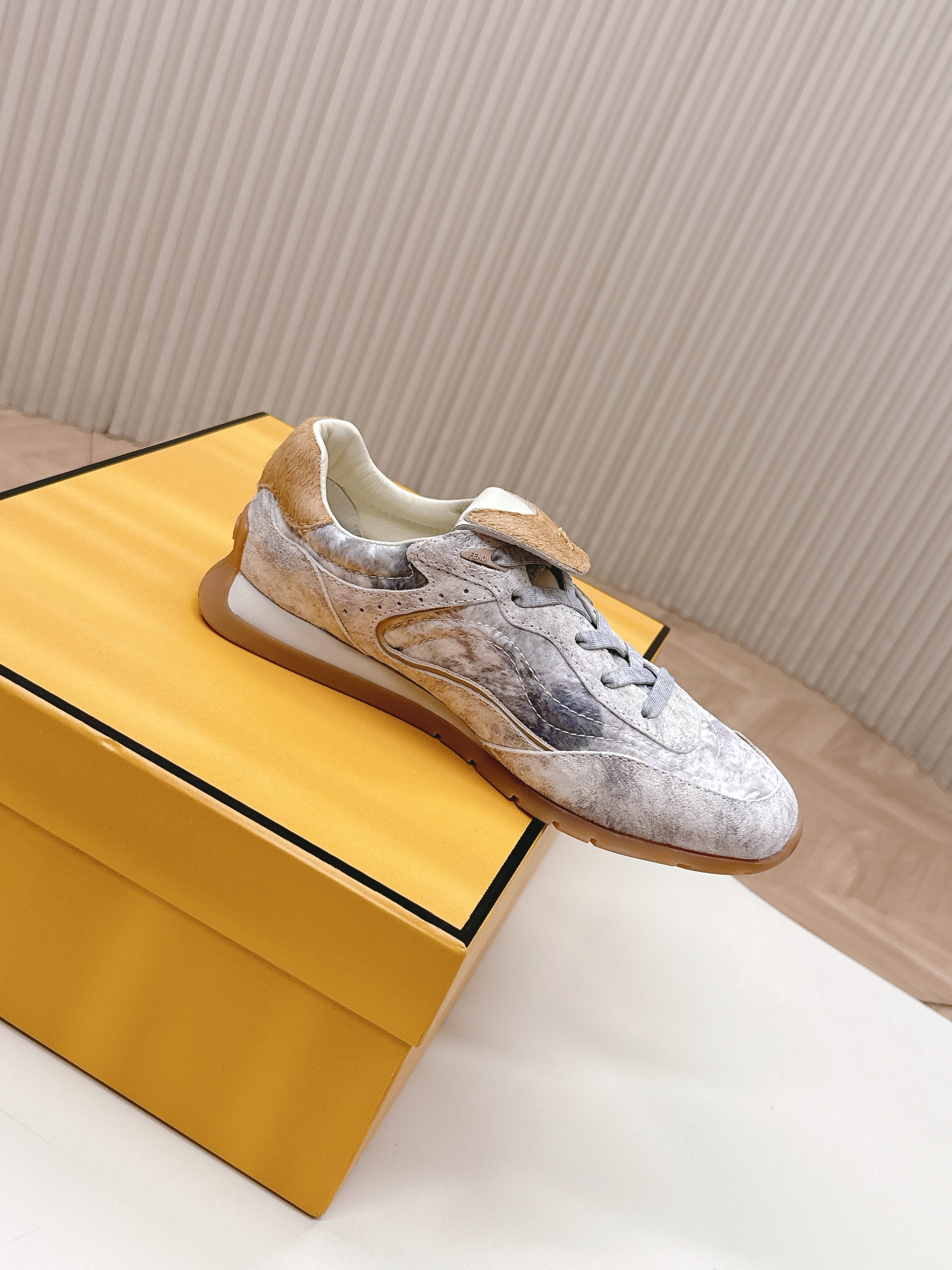 FENDI 25S CORTEZ RETRO SNEAKERS IN BEIGE WHITE SUEDE AND FABRIC