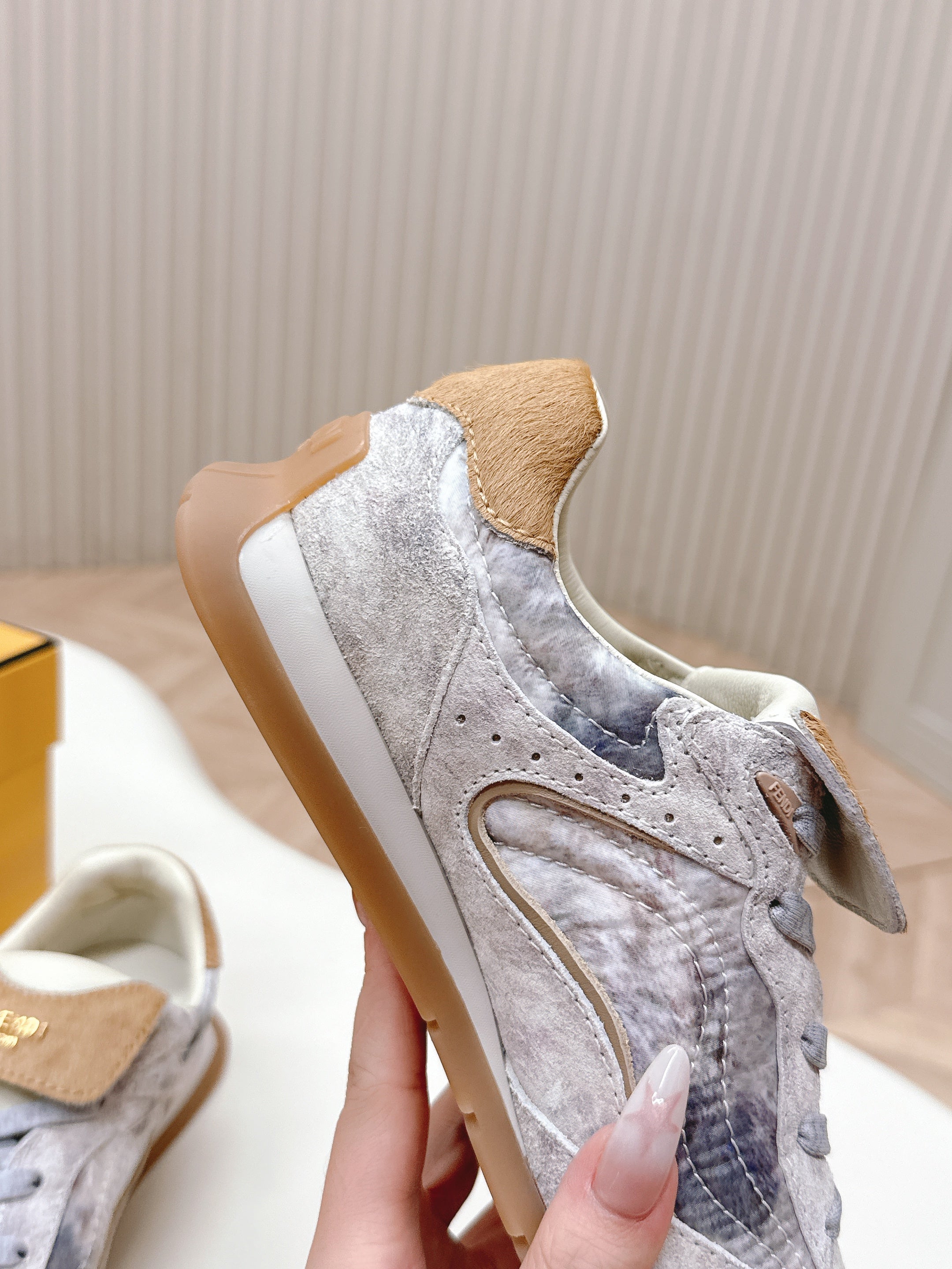 FENDI 25S CORTEZ RETRO SNEAKERS IN BEIGE WHITE SUEDE AND FABRIC