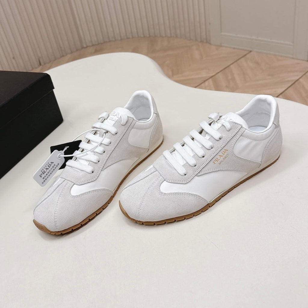 PRADA 26S CLASSIC SNEAKERS IN WHITE SUEDE AND NYLON
