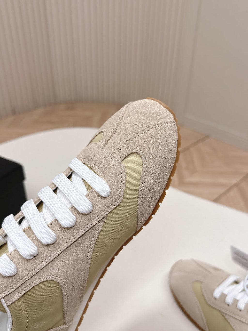PRADA 26S LOW TOP SNEAKERS IN BEIGE NYLON AND SUEDE