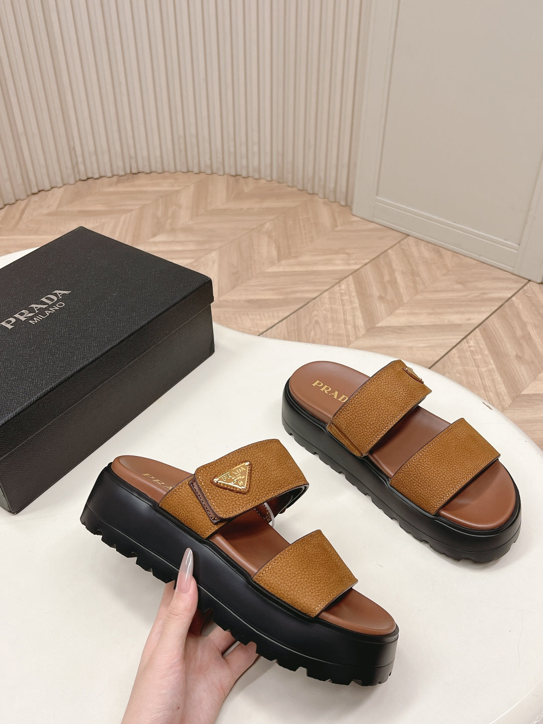 PRADA 26S DOUBLE STRAP PLATFORM SLIDES IN CARAMEL BROWN CALFSKIN WITH VELCRO