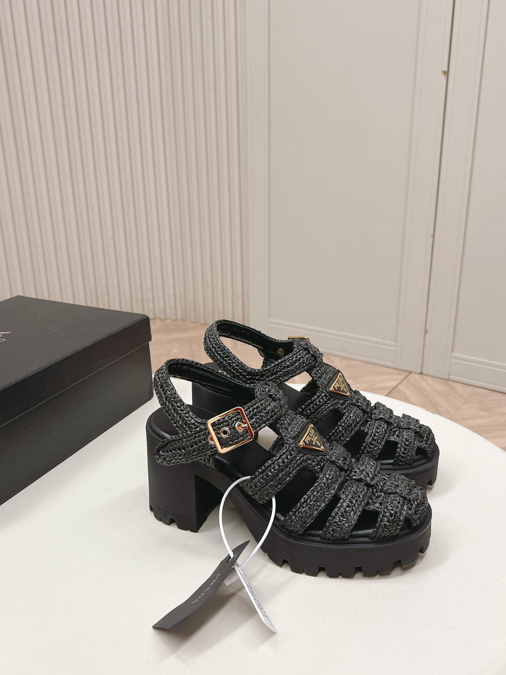 PRADA 26S HEELED FISHERMAN SANDALS IN BLACK RAFFIA AND CALFSKIN