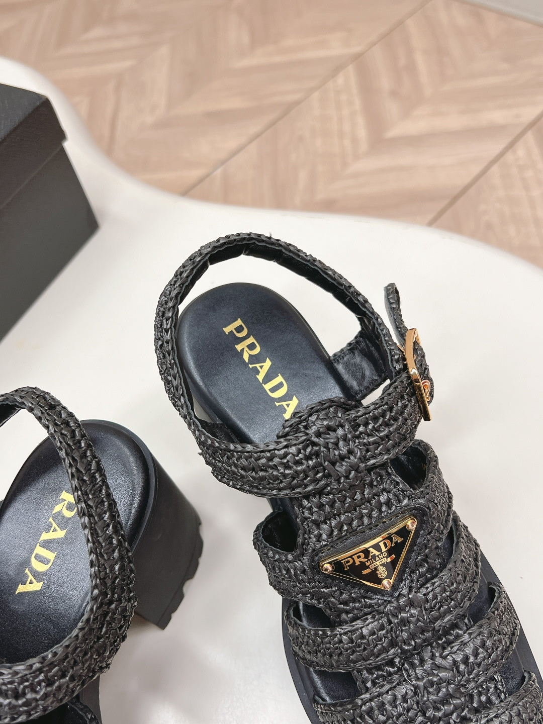 PRADA 26S HEELED FISHERMAN SANDALS IN BLACK RAFFIA AND CALFSKIN