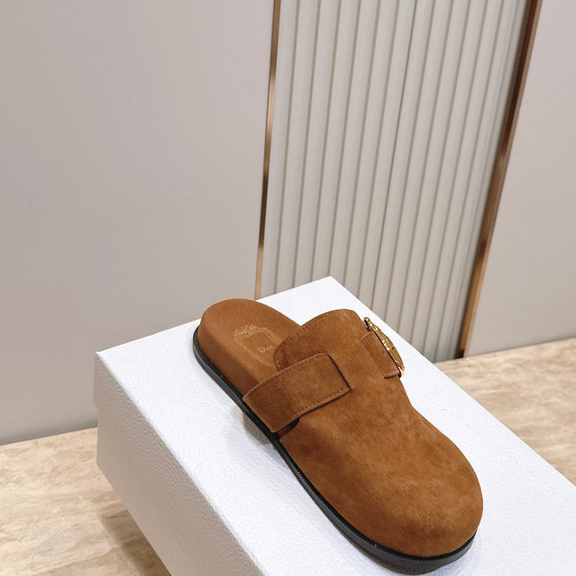 DIOR 26S BUCKLE MULE LOAFERS IN CARAMEL BROWN SUEDE GOLD HARDWARE