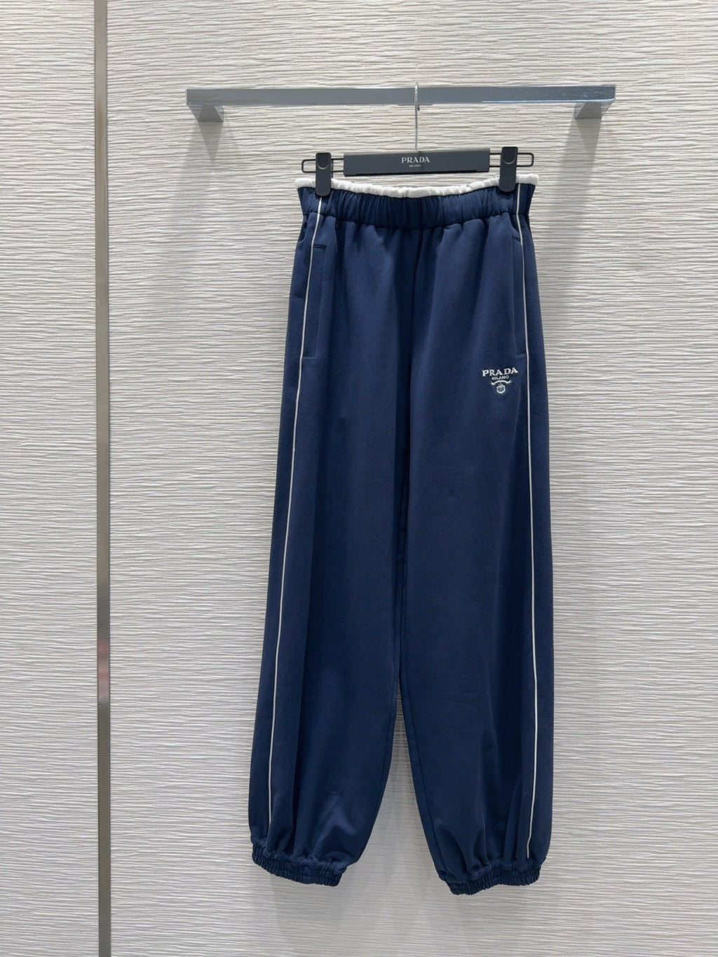 PRADA 26S TWO-PIECE SET 664