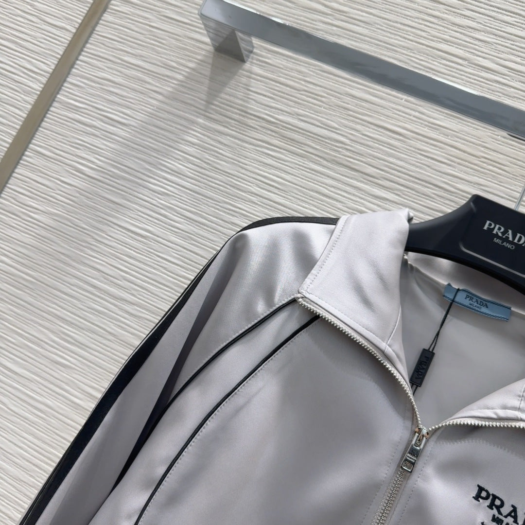 PRADA 26S JACKET 681