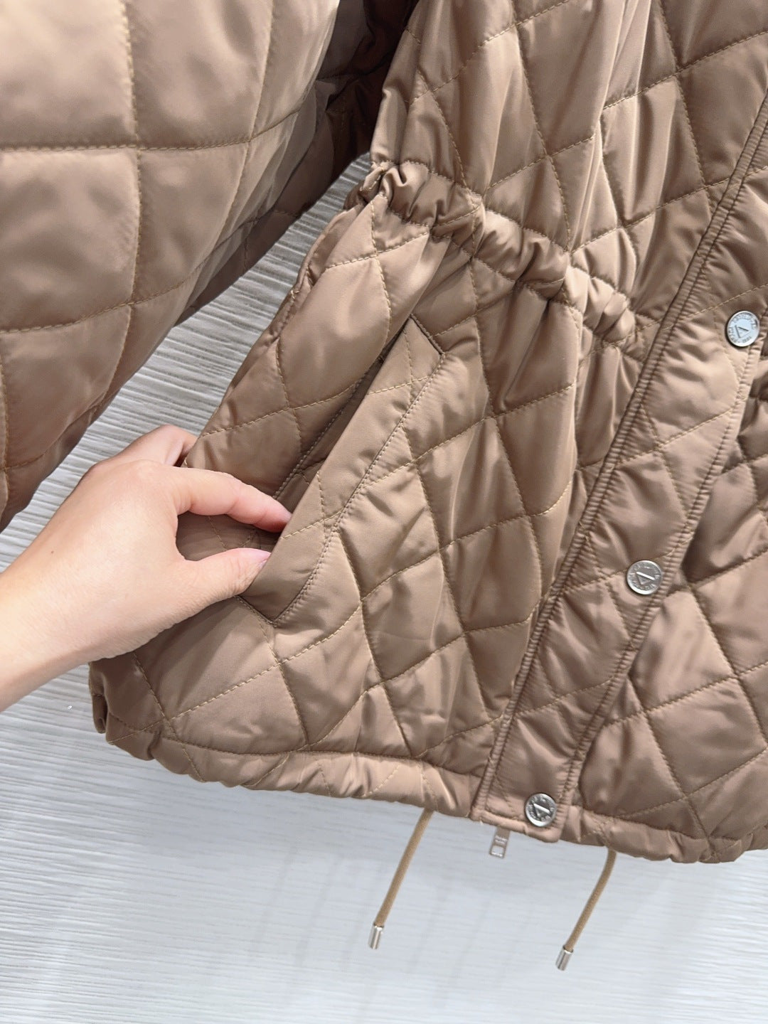 PRADA 26S JACKET 683