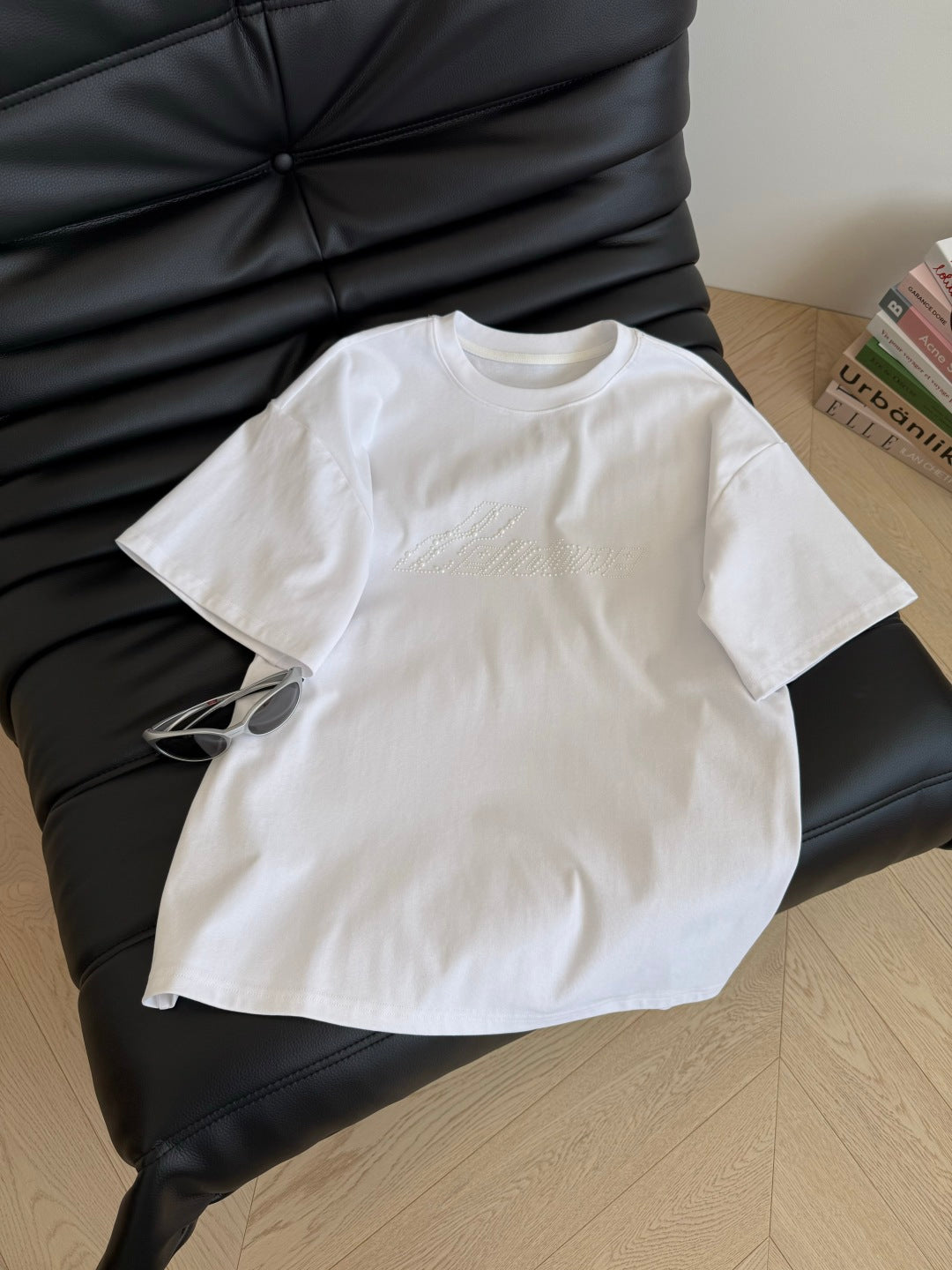 SHORT-SLEEVE TEE 25S WITH PEARL LETTERING 265703