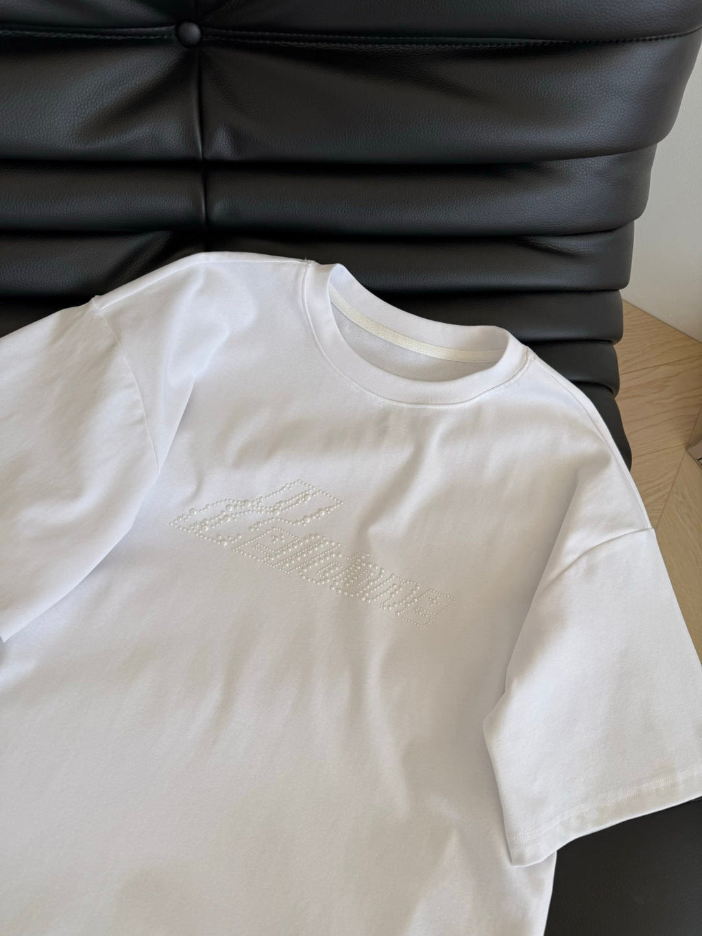 SHORT-SLEEVE TEE 25S WITH PEARL LETTERING 265703