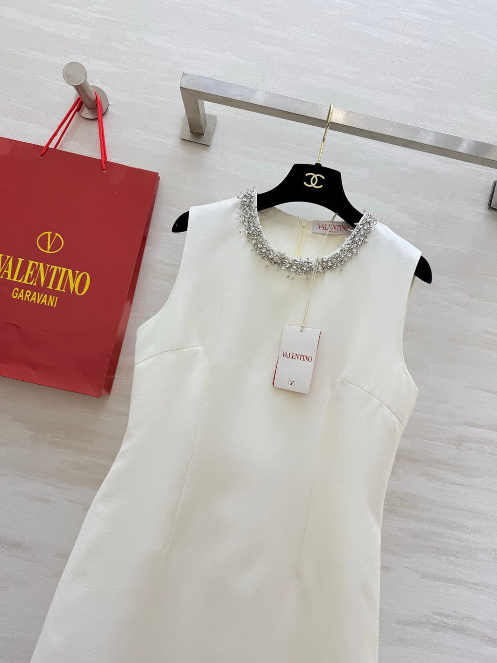 VALENTINO 26S SLEEVELESS DRESS 126