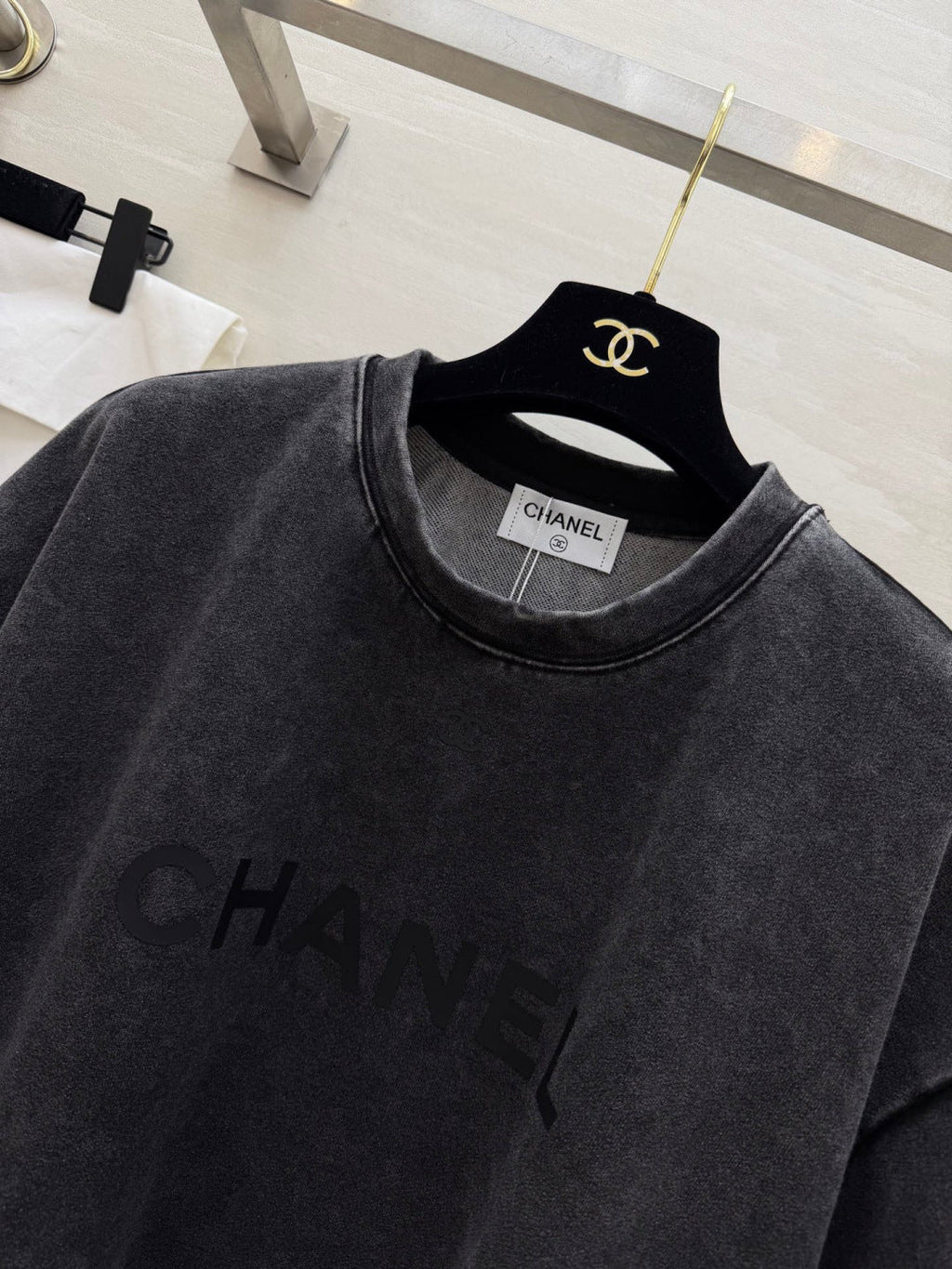 CHANEL 26S SHORT SLEEVE T-SHIRT STYLE 1250