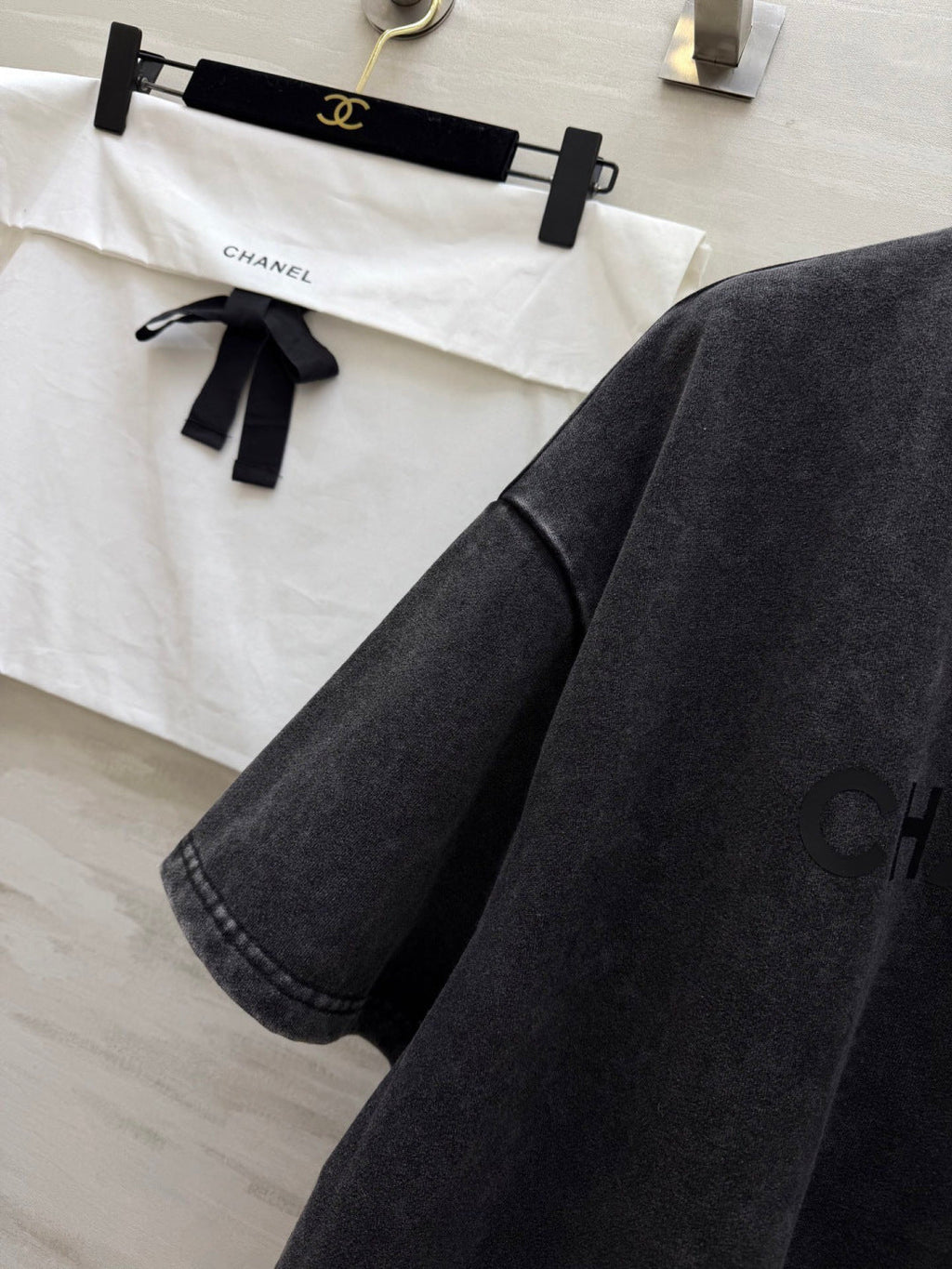 CHANEL 26S SHORT SLEEVE T-SHIRT STYLE 1250