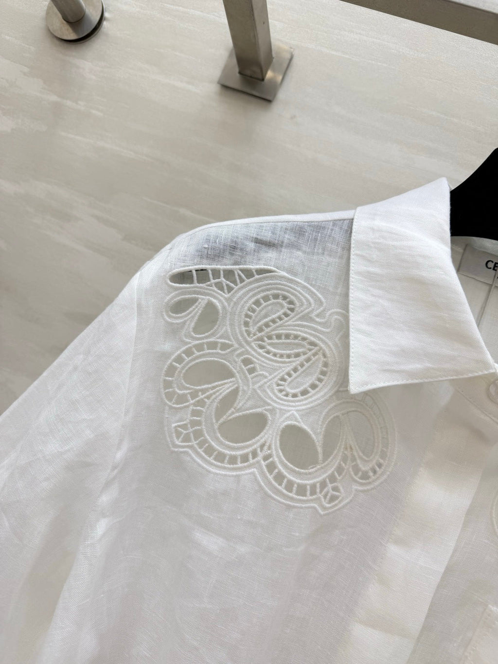 CELINE 26S WHITE SHORT-SLEEVE SHIRT 414