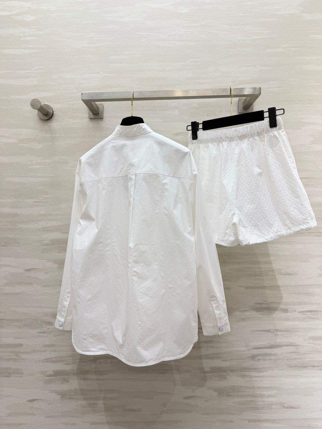 MONCLER 26S LONG-SLEEVE SHIRT & SHORT SET 686