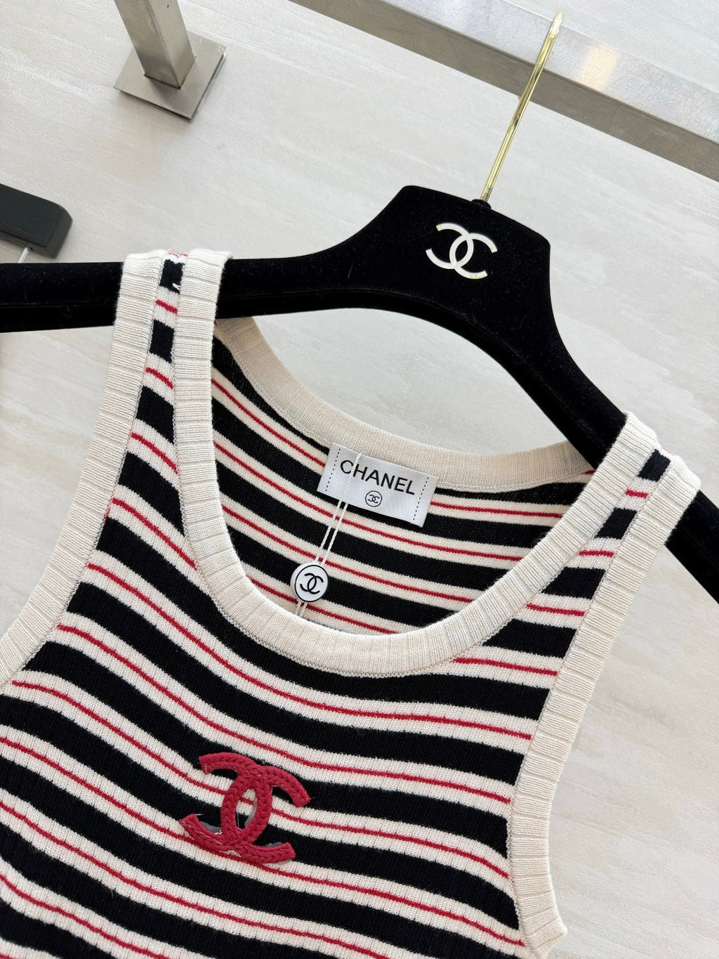 CHANEL 26S STRIPED SLEEVELESS KNIT TOP 1438