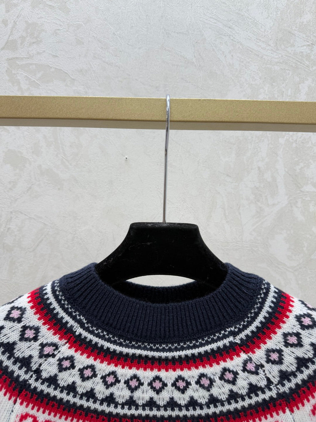 MIUMIU SWEATER STYLE 682