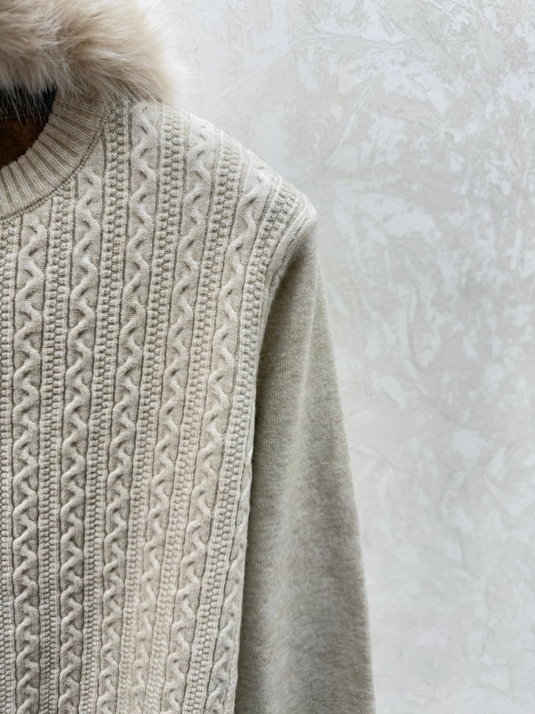 CHANEL 25S SWEATER WITH SCARF 522