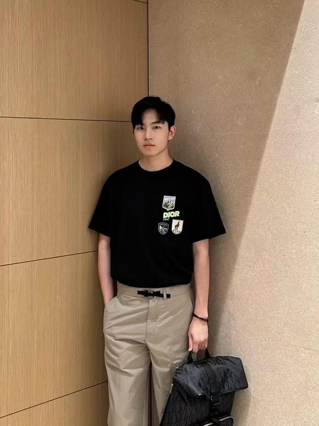 DIOR 26S SHORT-SLEEVE T-SHIRT 1012