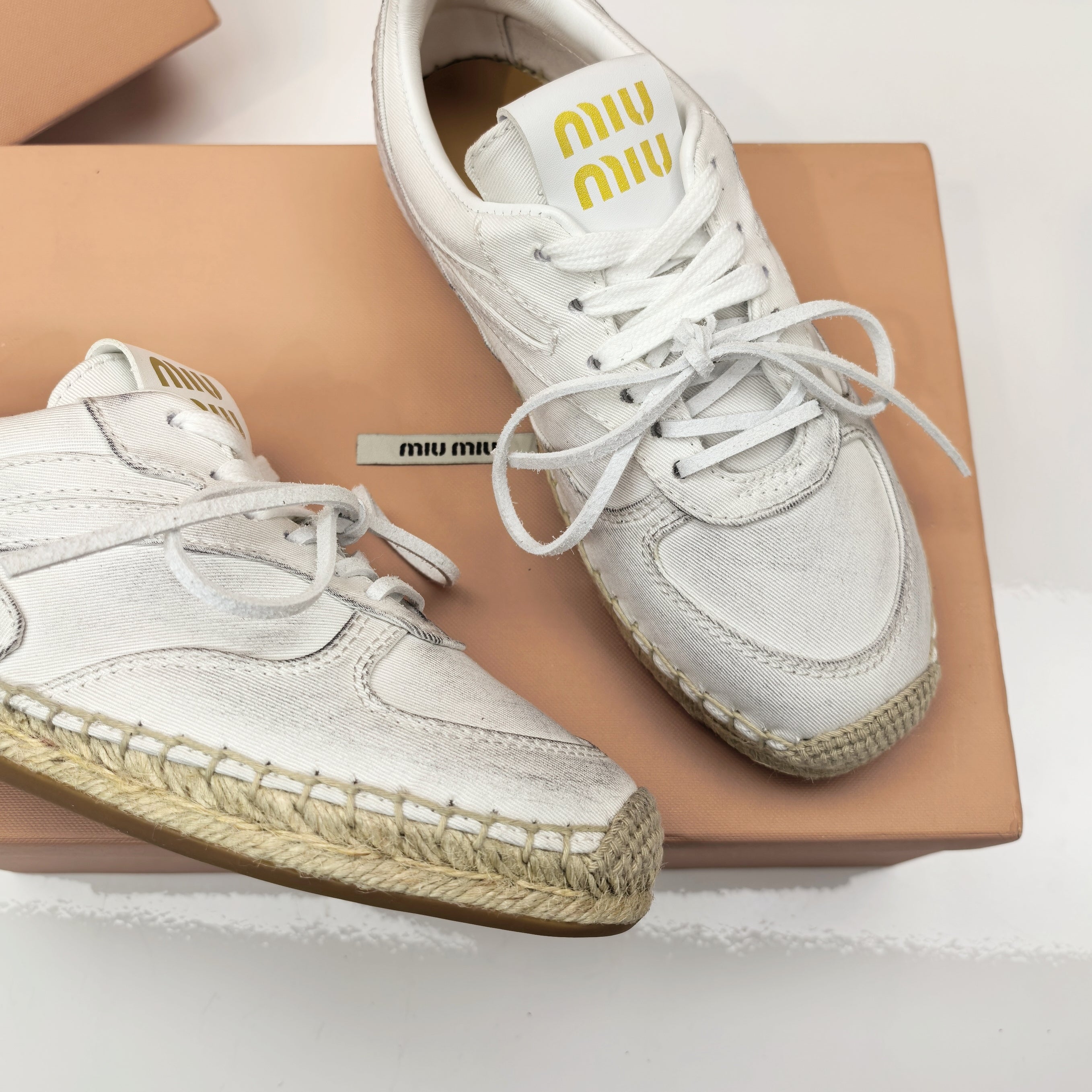 MIUMIU 26S LACE UP ESPADRILLE SNEAKERS IN WHITE CANVAS ROPE SOLE