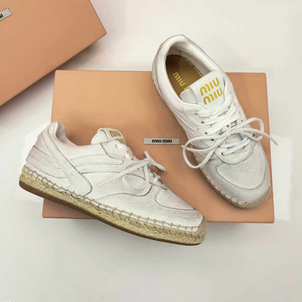 MIUMIU 26S LACE UP ESPADRILLE SNEAKERS IN WHITE CANVAS ROPE SOLE