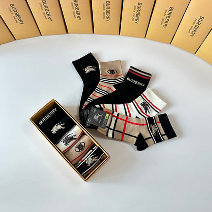 BURBERRY 26S ANKLE SOCKS 238698 (1 BOX)