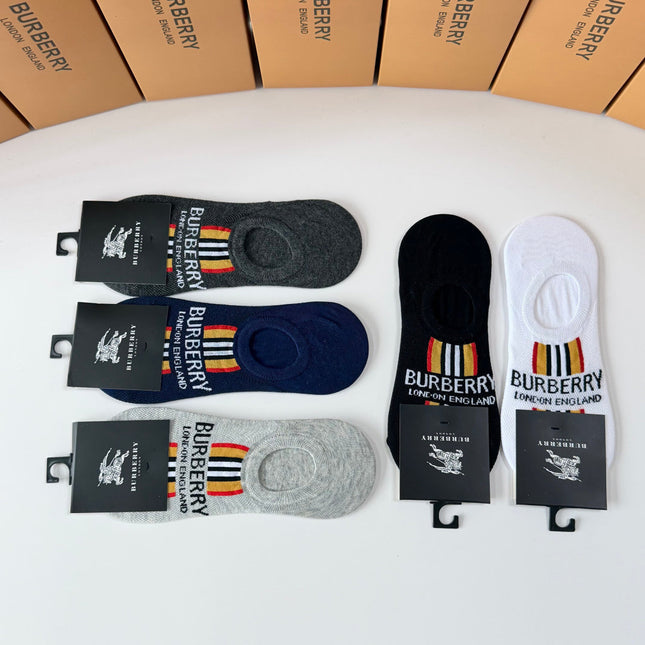 BURBERRY 26S NO-SHOW SOCKS 267242 (1 BOX)