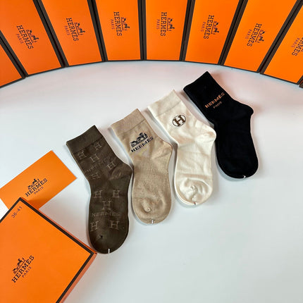 HERMES 26S CREW SOCKS 273918 (1 BOX)