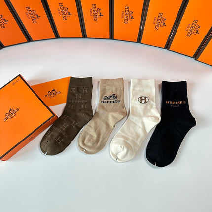 HERMES 26S CREW SOCKS 273918 (1 BOX)