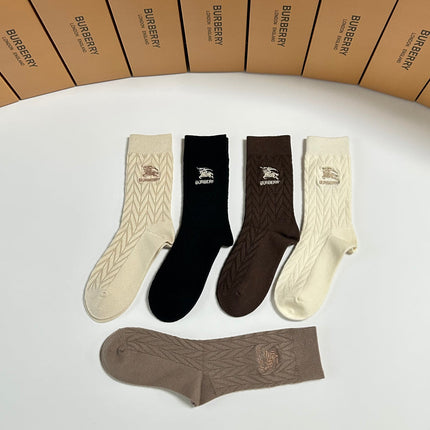 BURBERRY 26S CREW SOCKS 282309 (1 BOX)