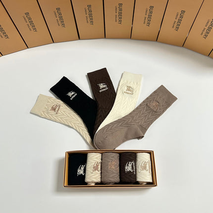 BURBERRY 26S CREW SOCKS 282309 (1 BOX)