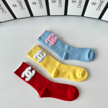 CHANEL 26S CREW SOCKS 389118 (1 BOX)