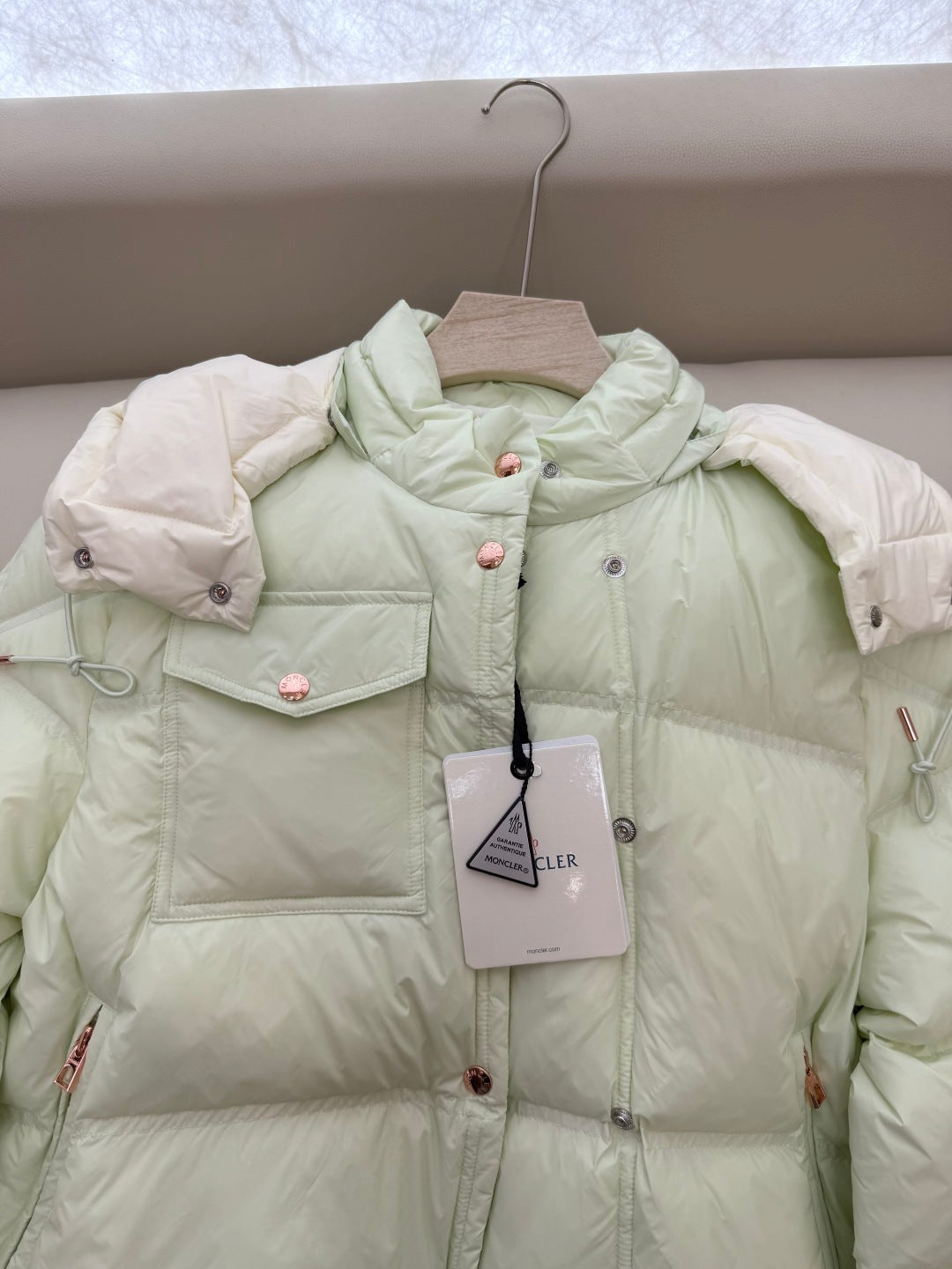 MONCLER 25S DOWN JACKET 335