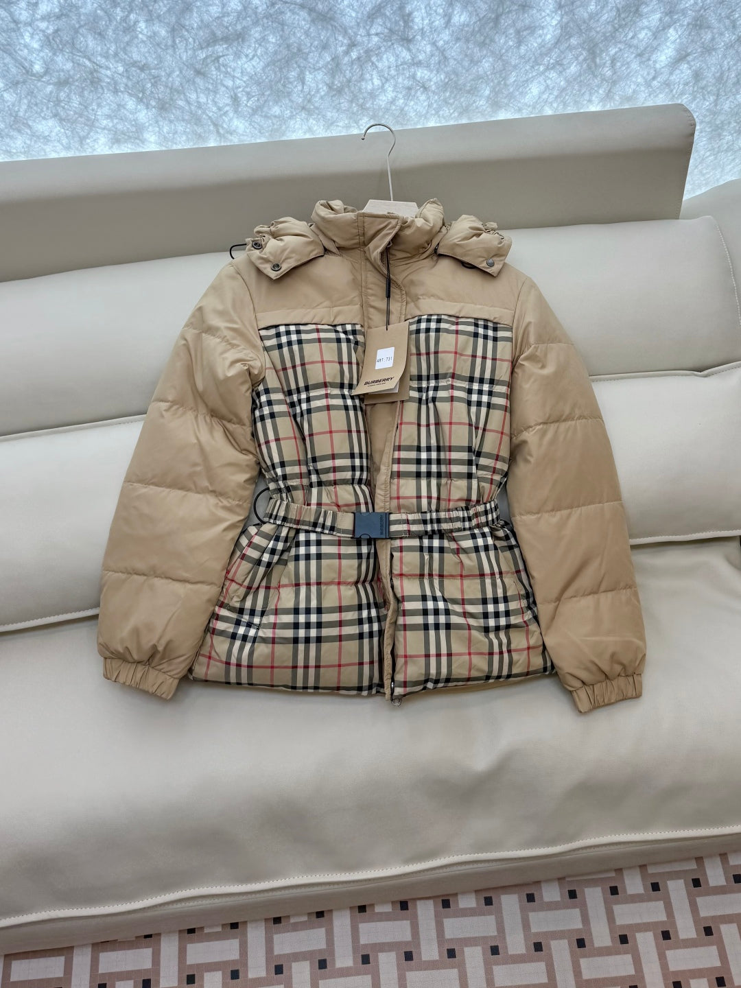BURBERRY 25S DOWN JACKET 149
