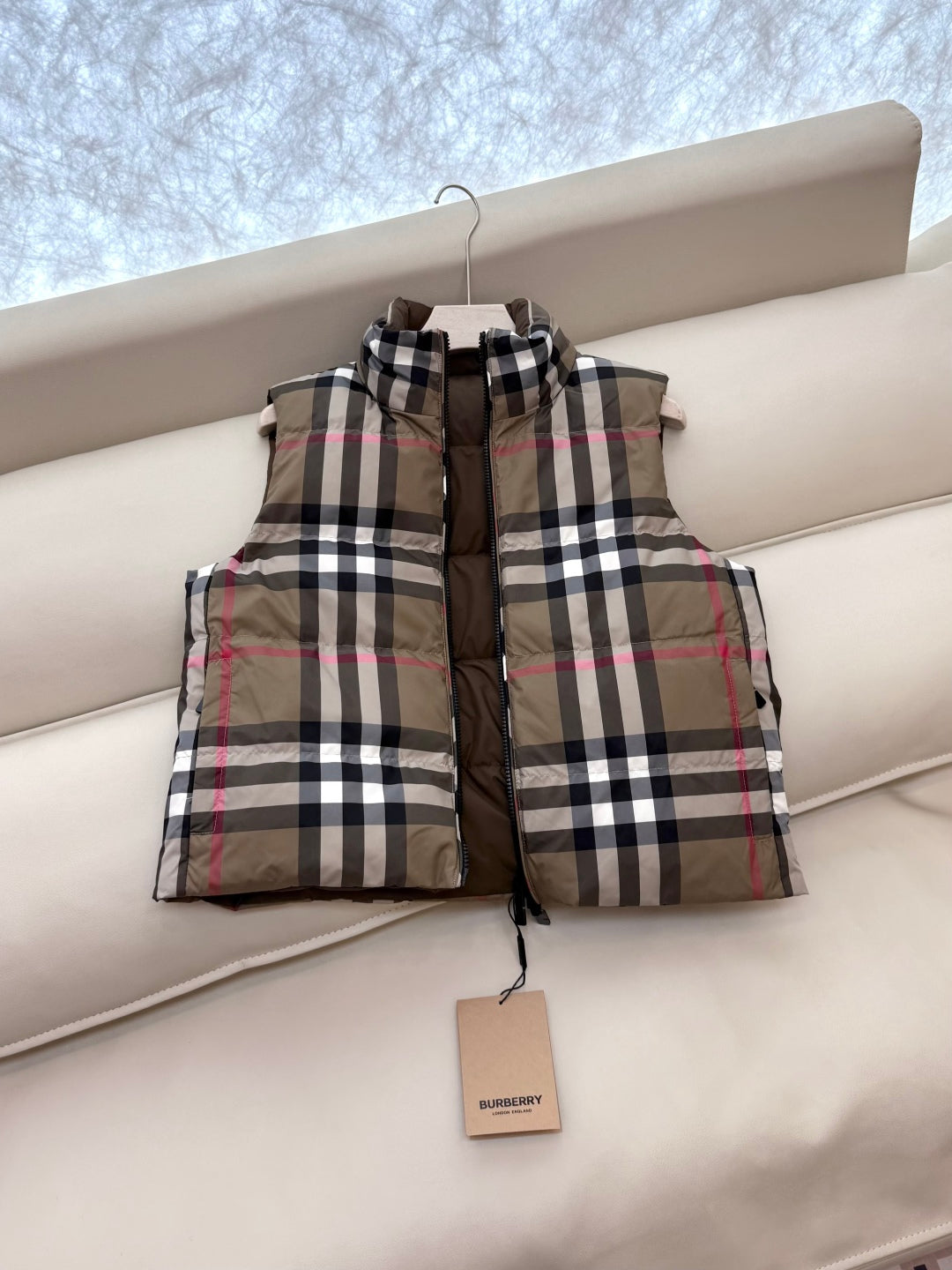BURBERRY 25S REVERSIBLE PUFFER VEST 166