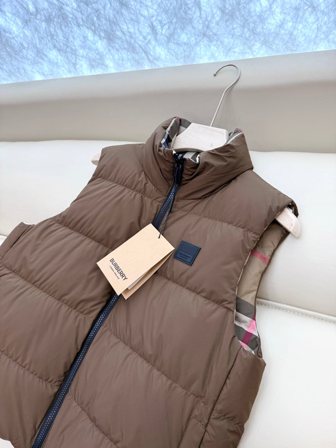 BURBERRY 25S REVERSIBLE PUFFER VEST 166