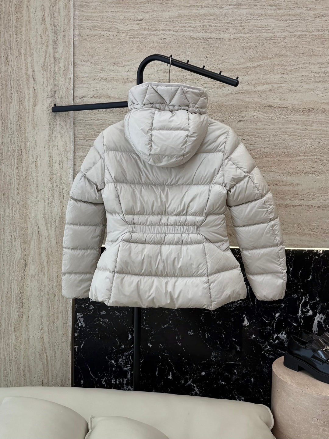 MONCLER 25S JACKET IN WHITE 041