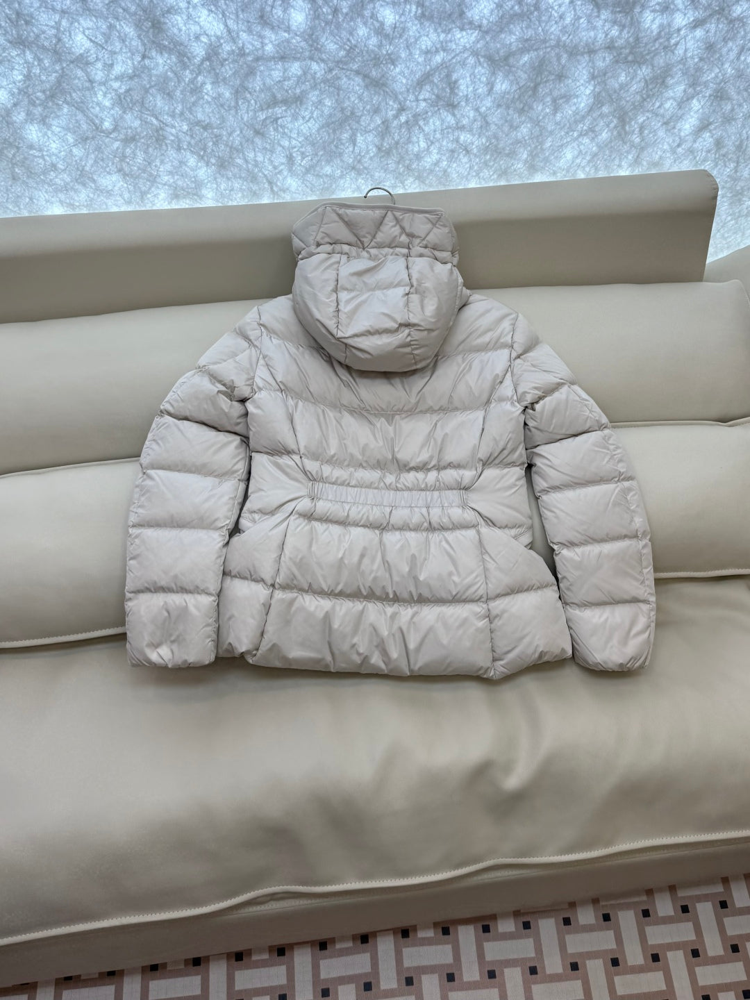 MONCLER 25S JACKET IN WHITE 041