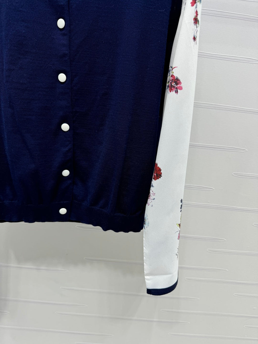 ERDOS FLORAL PATTERN CREW NECK LONG-SLEEVE KNIT CARDIGAN 274824