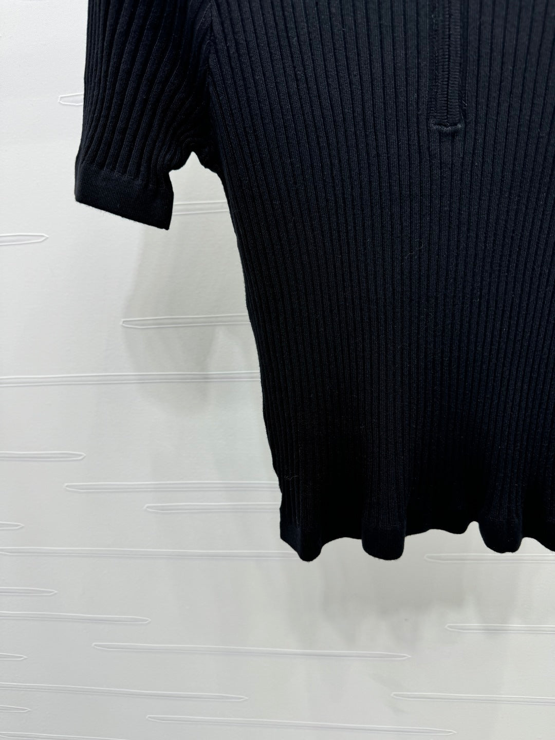 MONCLER 25S SHORT-SLEEVE KNIT TOP 255893