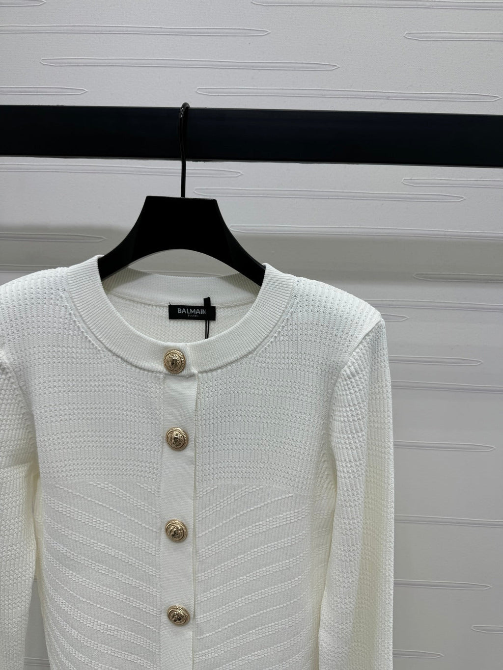 BALMAIN 25S KNITTED ROUND NECK LONG SLEEVE CARDIGAN 264243