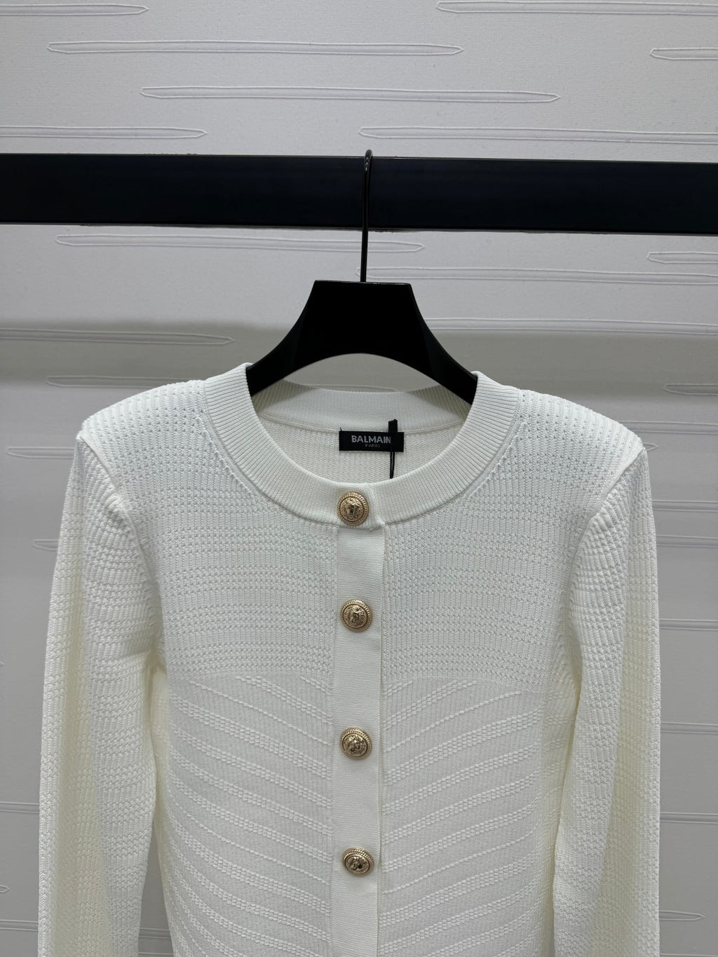BALMAIN 25S KNITTED ROUND NECK LONG SLEEVE CARDIGAN 264243