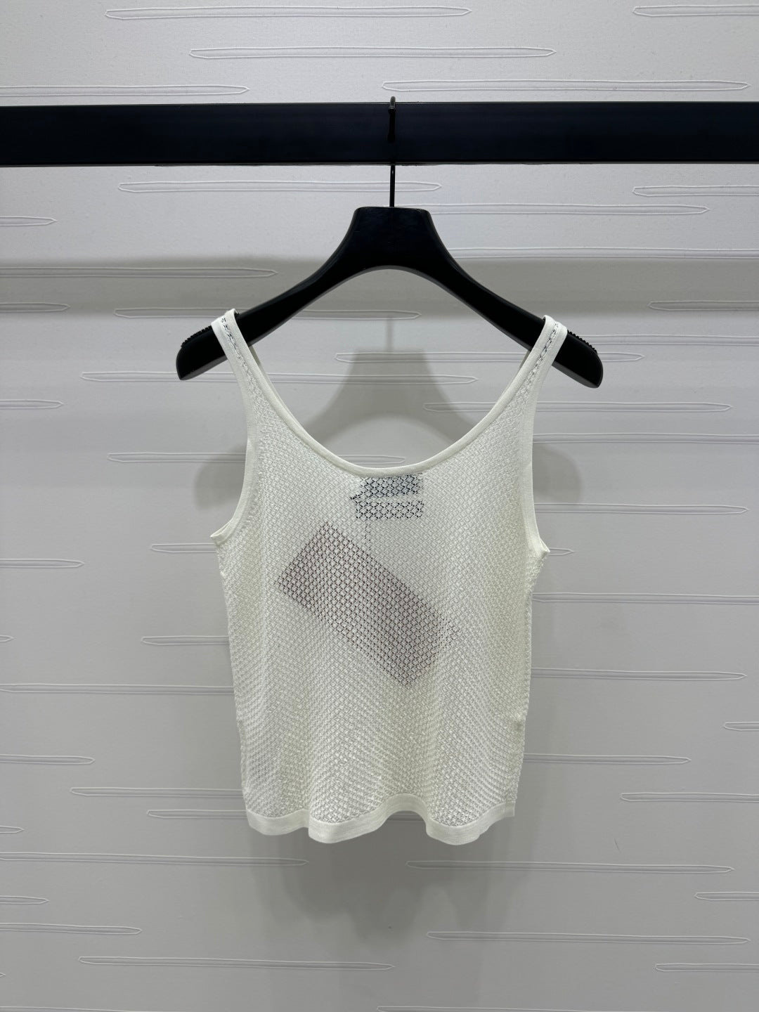 MIU 25S ROUND NECK KNIT TANK TOP WITH HOLES 264266