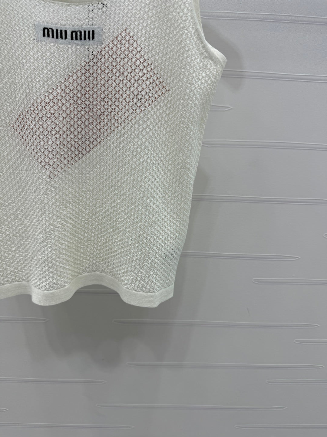 MIU 25S ROUND NECK KNIT TANK TOP WITH HOLES 264266