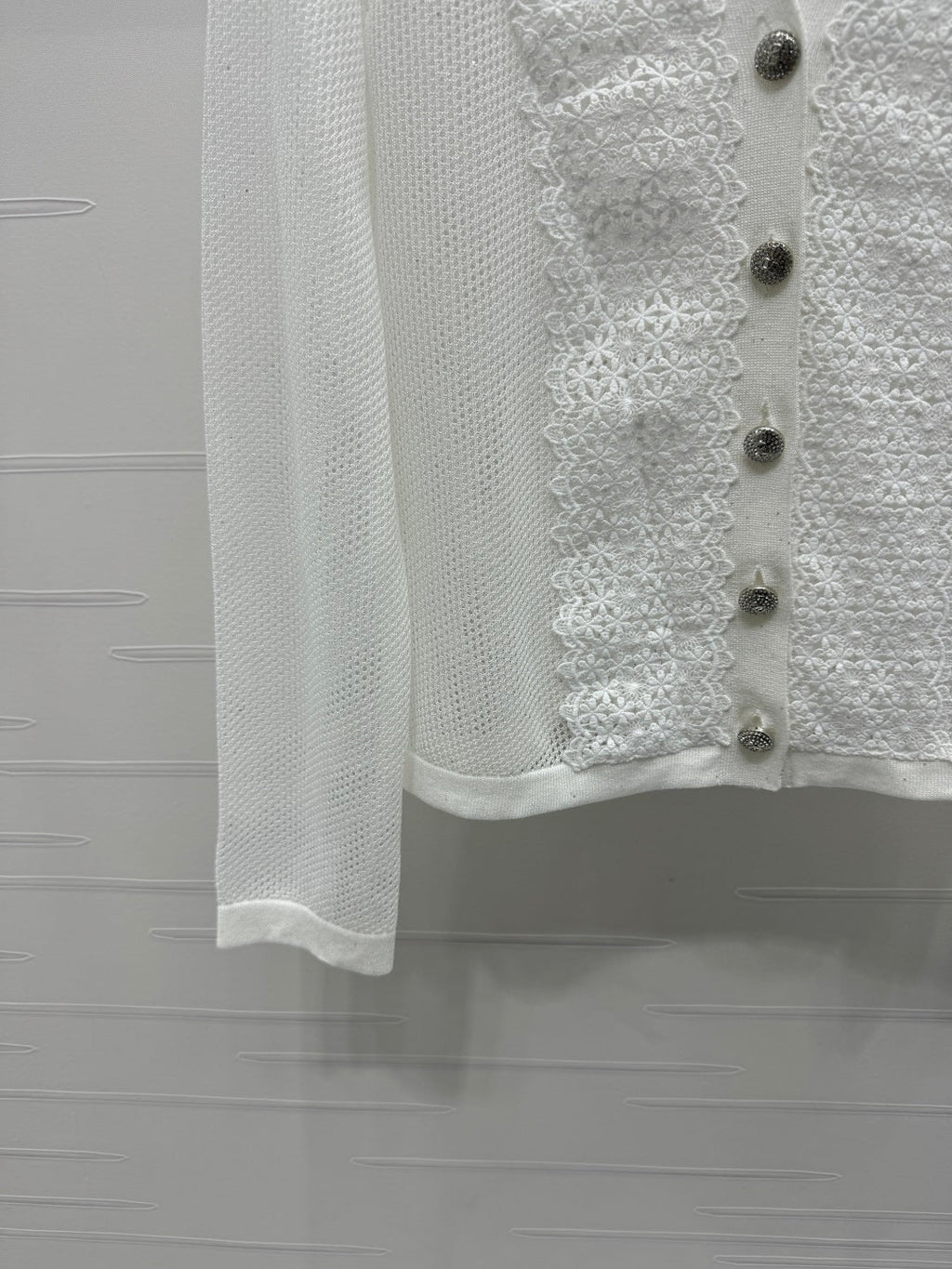 VALENTINO LONG-SLEEVE KNIT CARDIGAN 274971