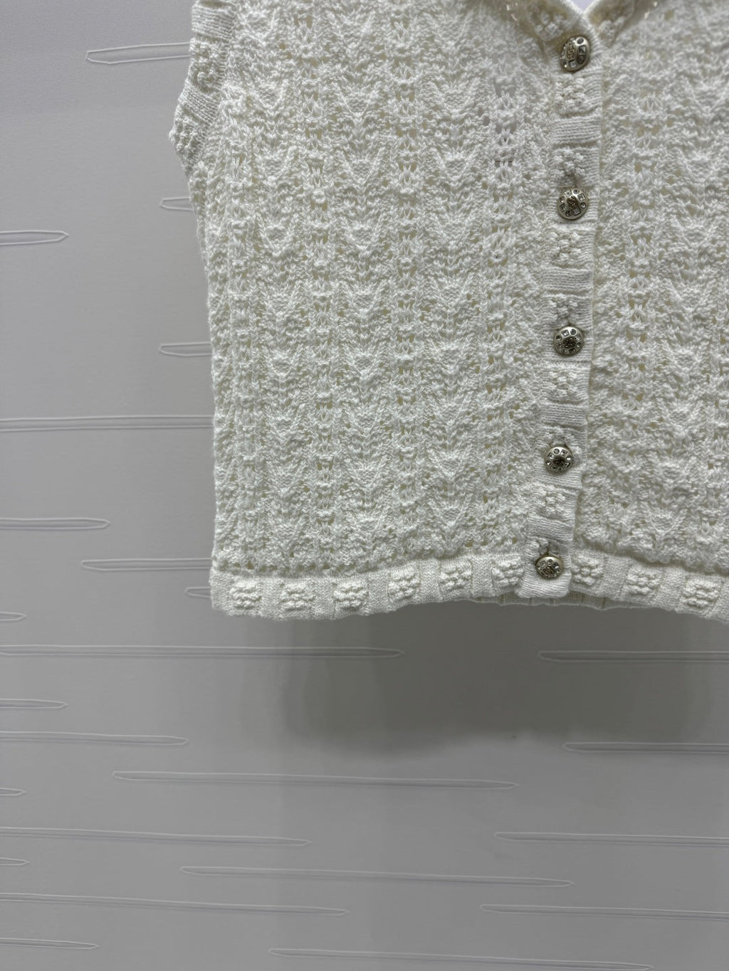 CHANEL 25S CROCHET SLEEVELESS VEST 264178