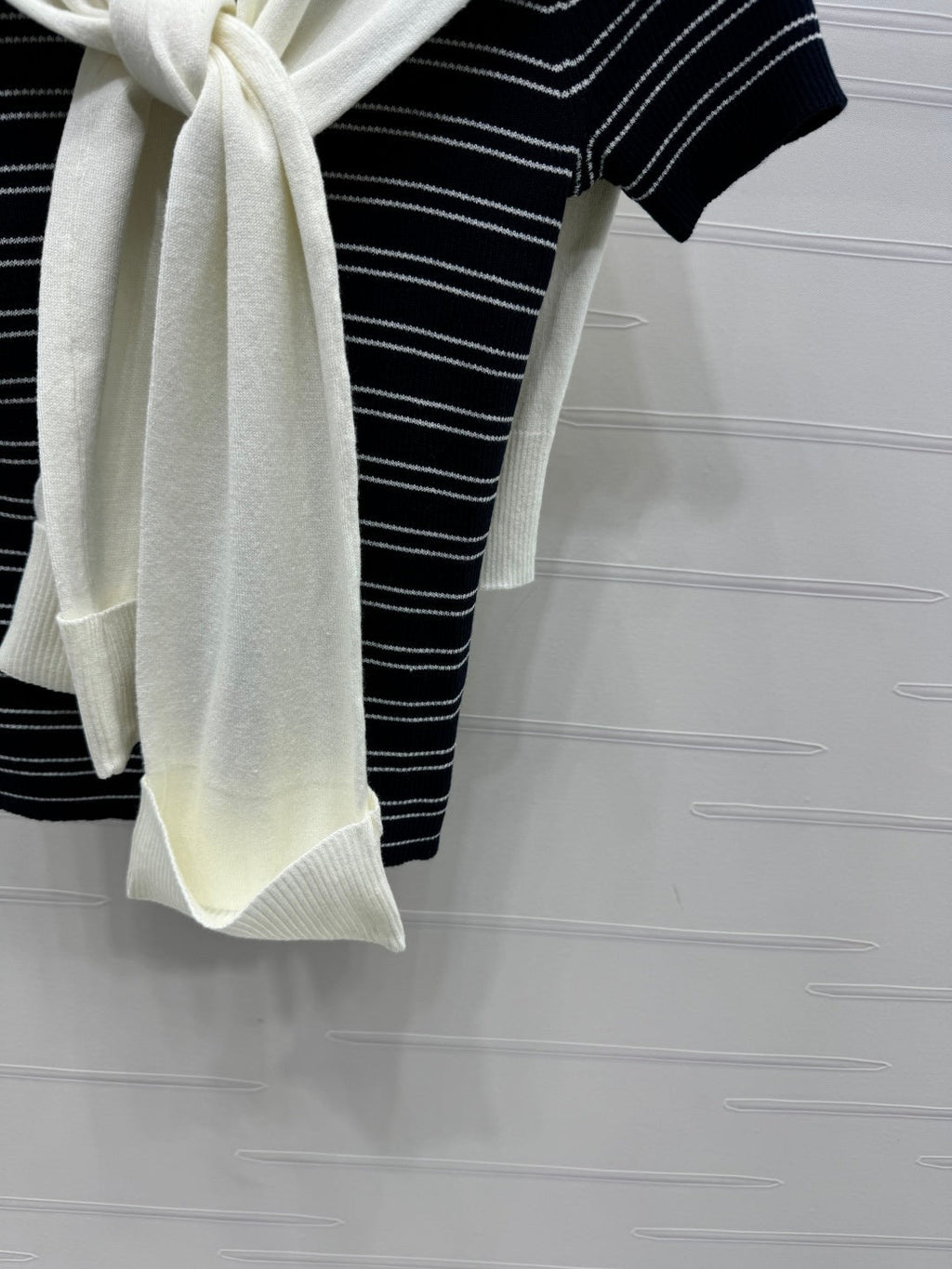 MIU 25S SHORT SLEEVE STRIPED KNITTED CAPE 264138