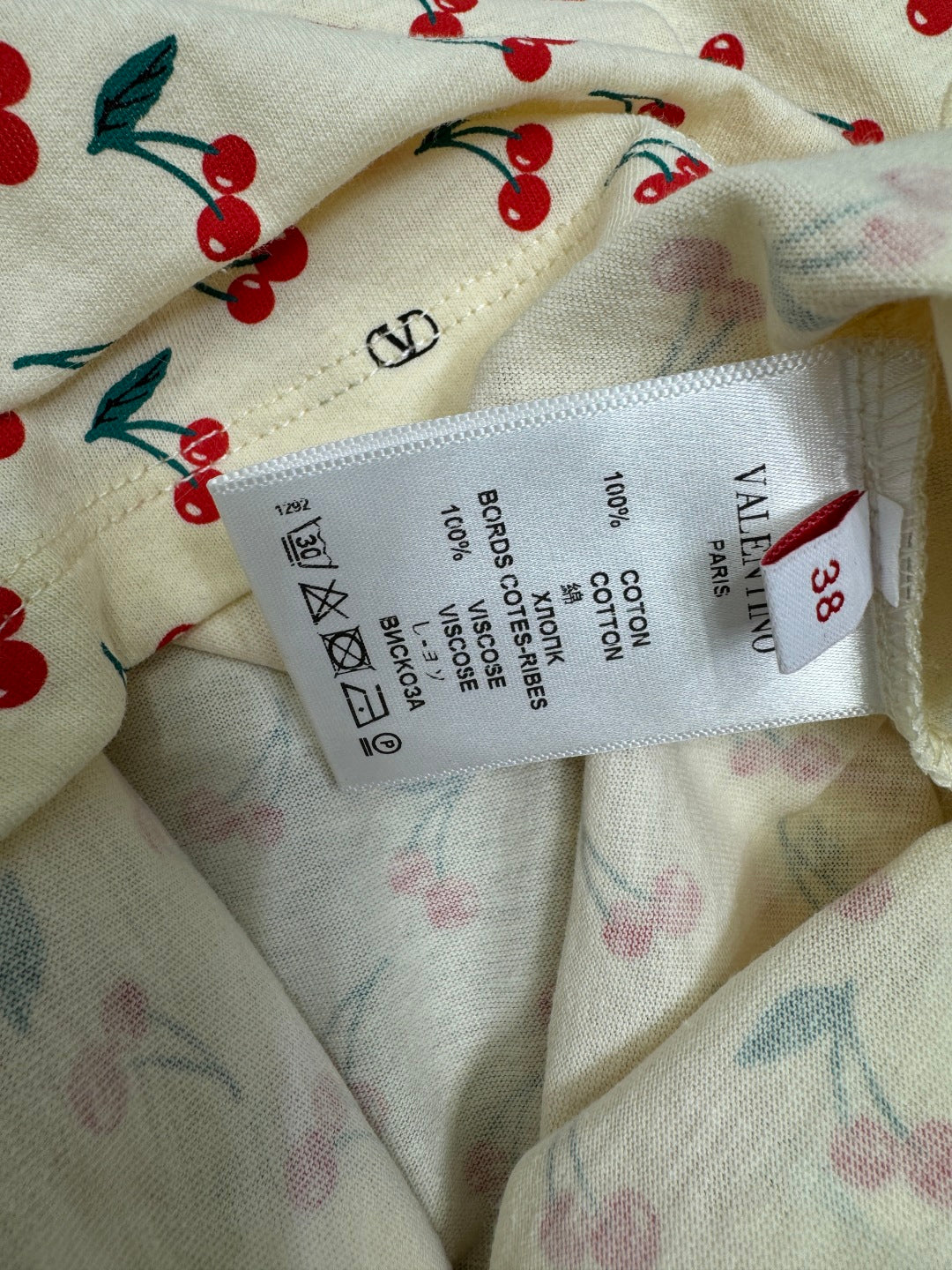 VALENTINO 25S CHERRY PATTERN ROUND NECK T-SHIRT 264040